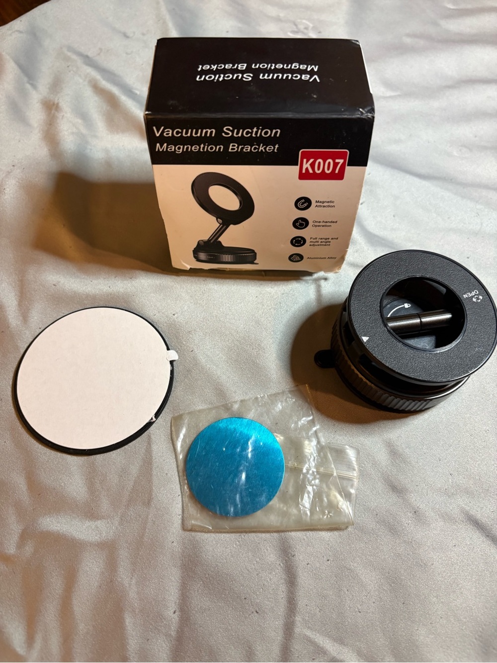 K007 Vacuum Suction Magnetic Phone Mount - Black